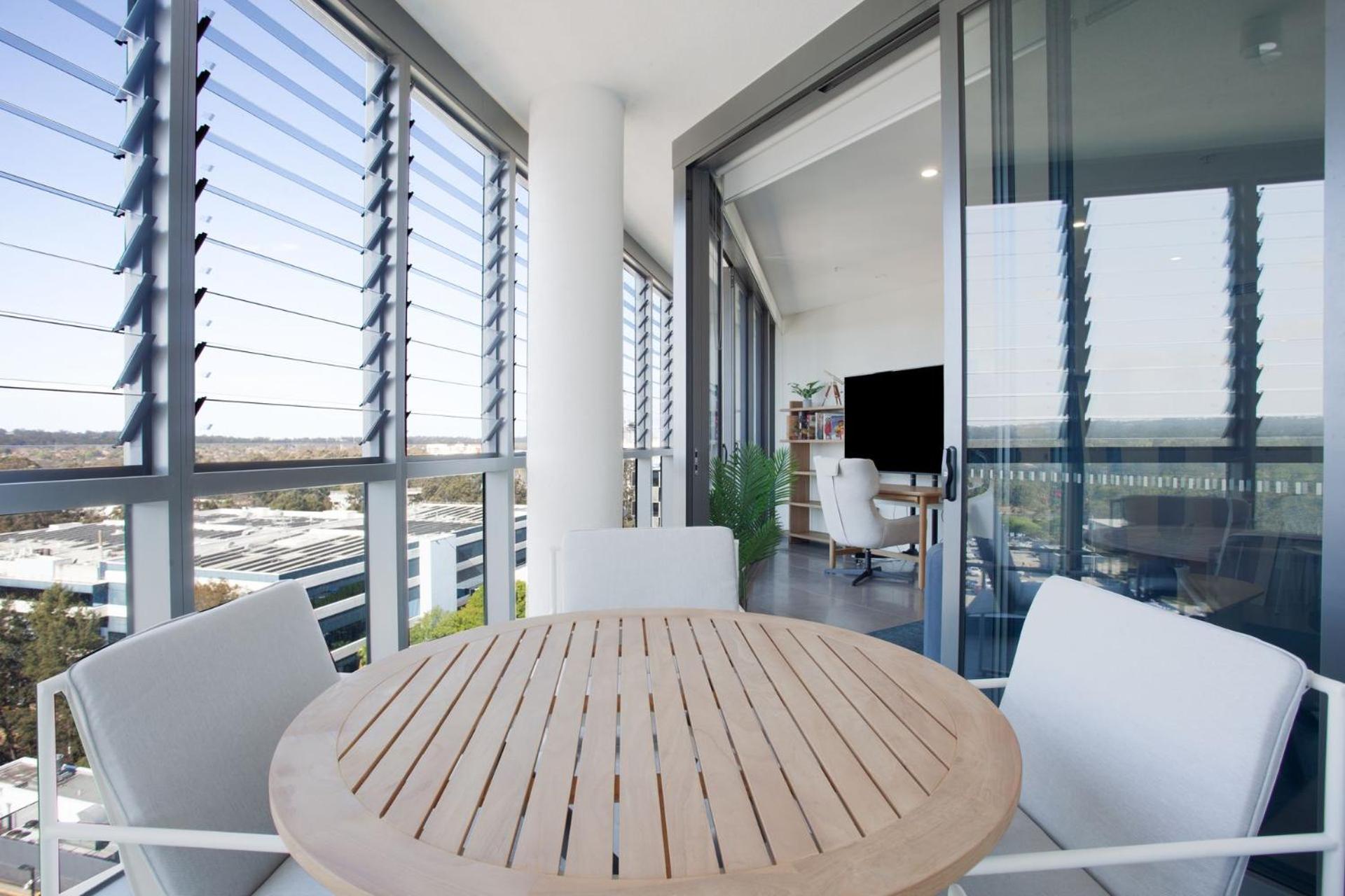 Modern Splendour, Macquarie Park I30 Apartment Sydney