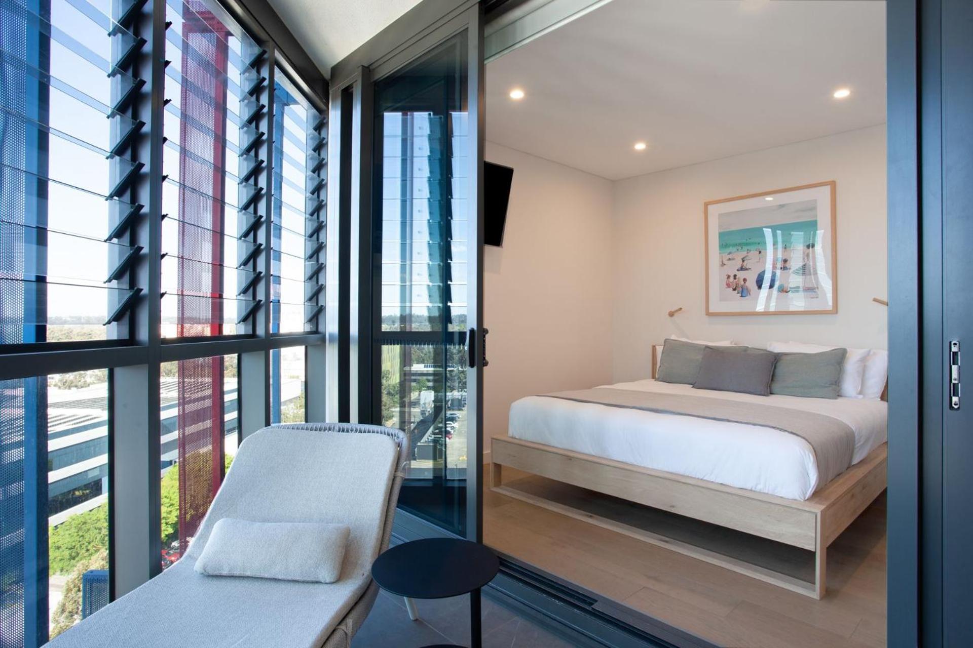 Modern Splendour, Macquarie Park I30 * Sydney